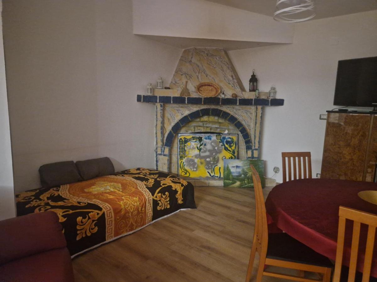 Gio' House Villa Ferrandina Bagian luar foto